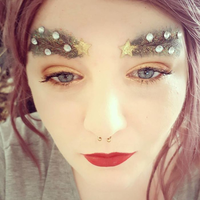 Turn your eyebrows into Christmas trees this Christmas, have you tried them? Picture 16