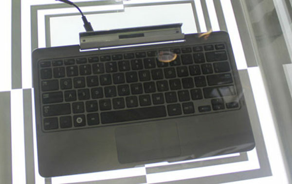 Ultrabook hybrid Samsung's removable keyboard tablet Picture 4