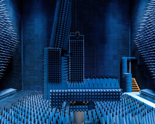 Unexpected beauty inside factories and laboratories from an artistic perspective Picture 12