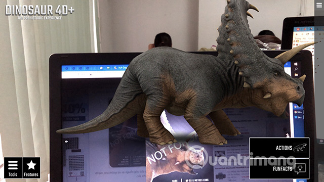 Using Dinosaur 4D + and 4D dinosaur collection Picture 5