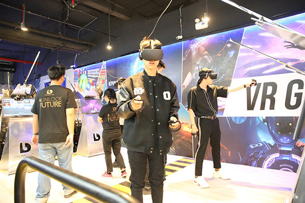 Virtual reality experience locations in Hanoi and HCM Picture 11