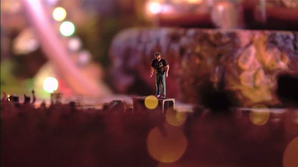 Visit the world's largest model from within with Google's miniature Street View Picture 25