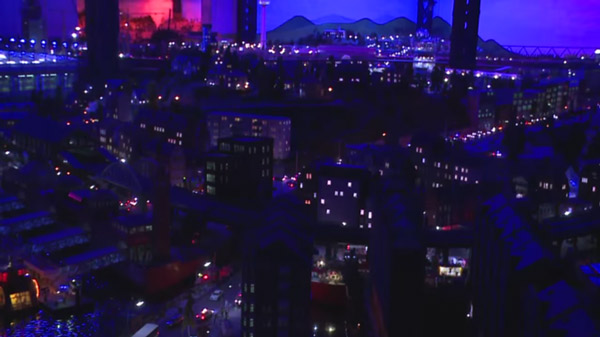 Visit the world's largest model from within with Google's miniature Street View Picture 31