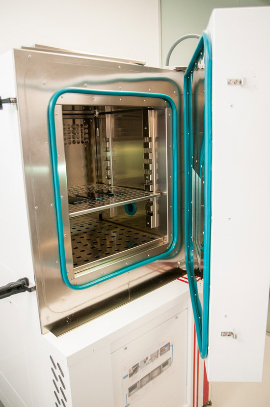 Vsmart smartphone was tortured 'savagely' for endurance testing in Spain Picture 2