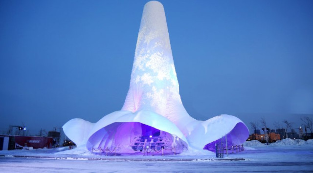 Watch the ice-cream tower with a fun dress Picture 2