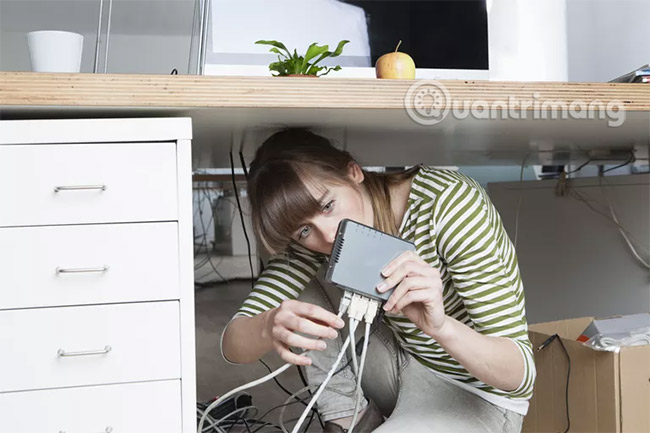 Ways to find IP Router address on Windows 10 Picture 15