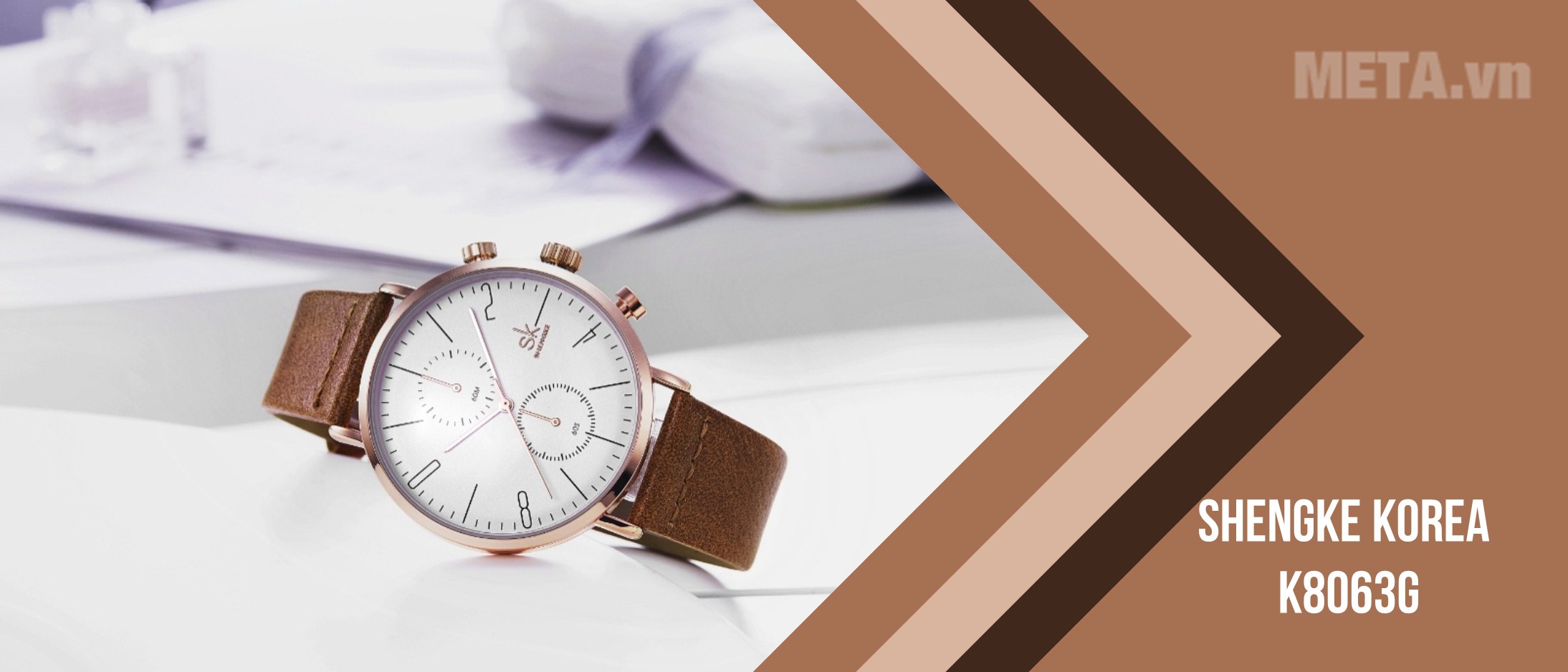 What color is Destiny's contract? Picture 20