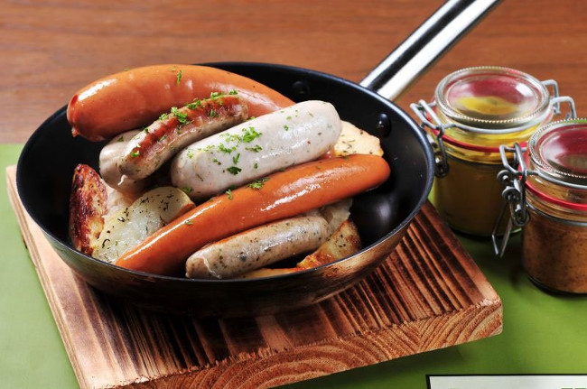 What do countries eat during the Lunar New Year? Picture 11