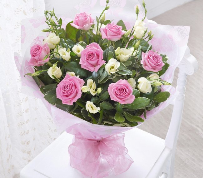 What gifts do you give to Vietnamese Women's Day 20-10? Picture 1