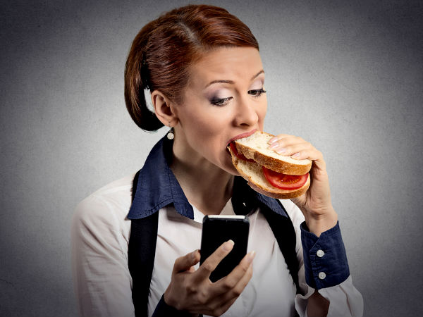 What is the best time to eat meals during the day? Picture 5