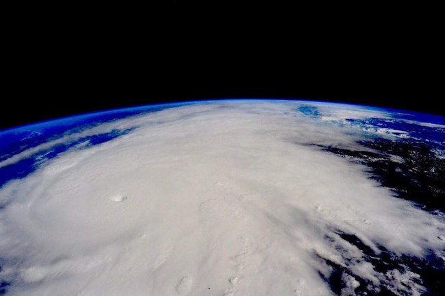 What is the most devastating natural disaster that the earth has experienced? Picture 1