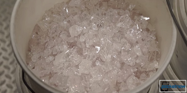 What makes Vertu phones the most expensive brand in the world? Picture 6