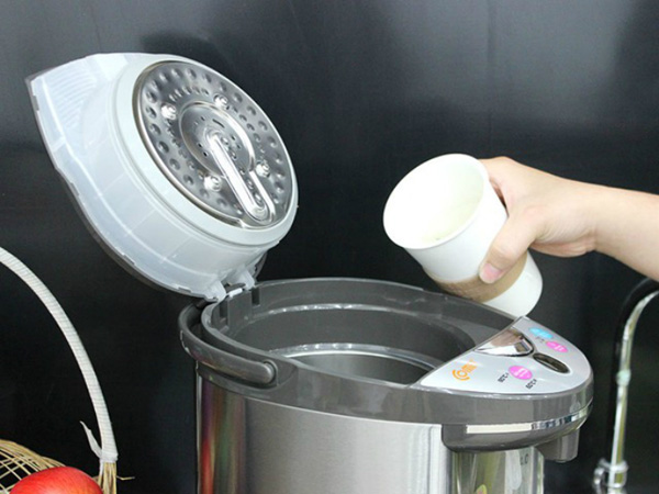 What should be considered when using a thermos? Picture 4