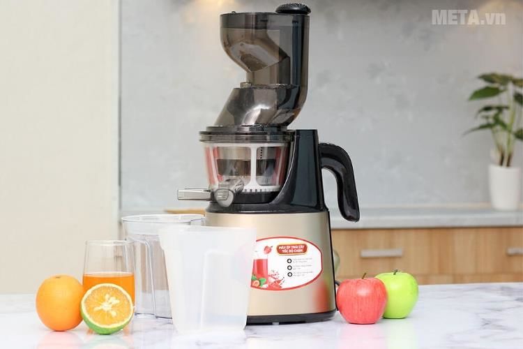 What should I consider when choosing to buy slow presses? Picture 2