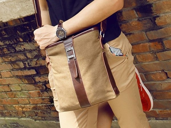 What type of bag do you usually wear? That will reveal the personality inside you Picture 5