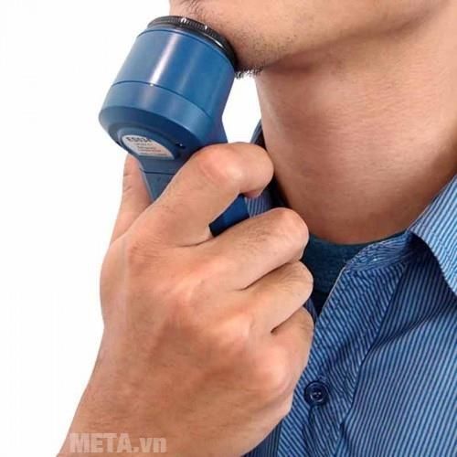 What type of shaver and razor should be used? Picture 2