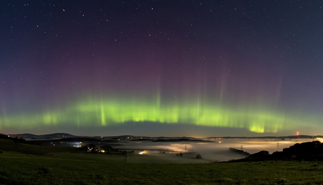 White rainbow, glowing sky, thunder storm and the most bizarre weather phenomena in the past year! Picture 22