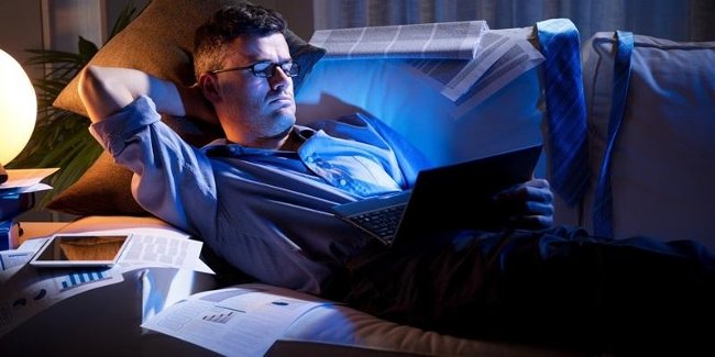 Why are people staying up late often smart and alert? Picture 4