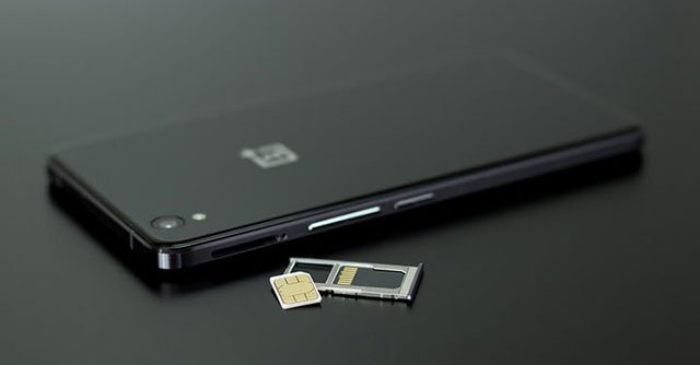 Why does Microsoft's mobile future depend on eSIM? Picture 1