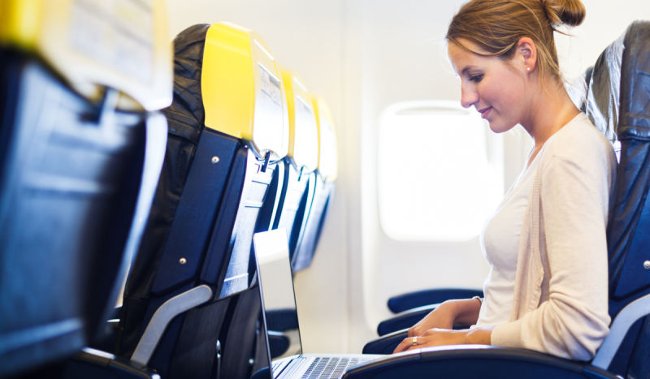 Why does the phone have to be in flight mode when taking off and landing? Picture 4