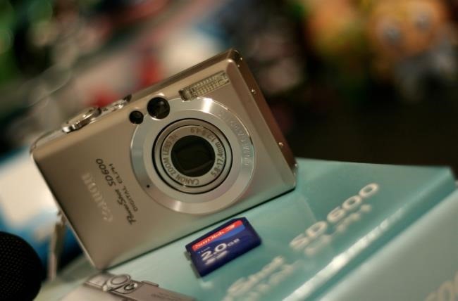 Why does USB drive, memory card ... use FAT32 format instead of NFTS? Picture 3