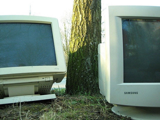 Why is Screen savers no longer useful? Picture 3