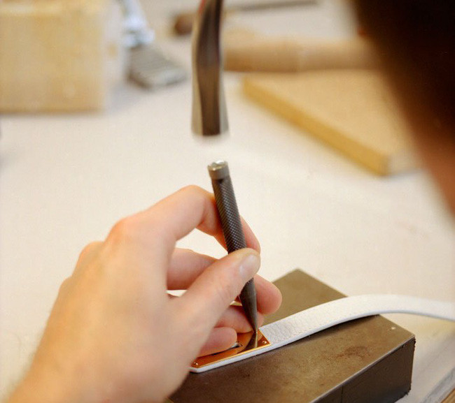 Why is the Hermès Birkin bag worth billions? Picture 8