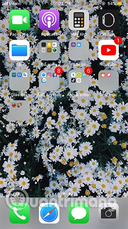 Why is the iPhone battery icon yellow, how to fix it?