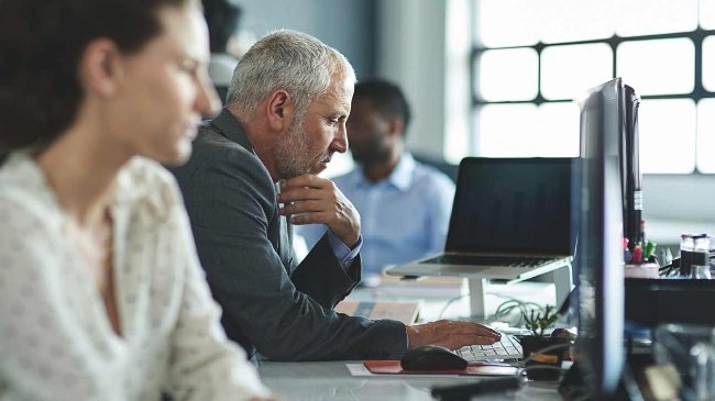 Why is working 4 days a week harmful to health? Picture 3