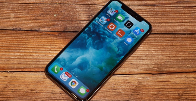 Will the 'rabbit ears' smartphone disappear? Picture 1