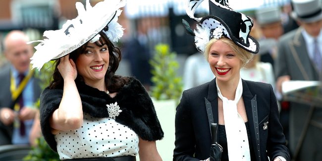 You definitely won't be rich if you have 1 of the 10 signs below! Picture 3