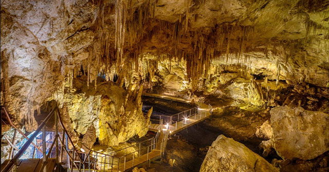 10 Longest Caves in the World: Jewel Cave