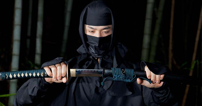 10 Objects That Do Not Separate Themselves from Japanese Ninja
