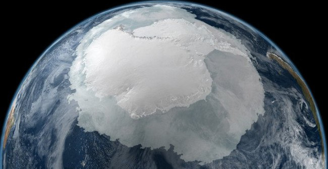 11 Interesting Differences Between the Two Ends of the Earth