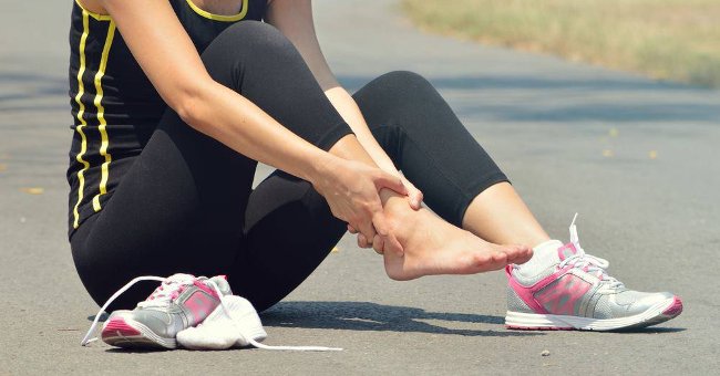 3 Simple Ways to Treat Numbness of the Feet and Toes