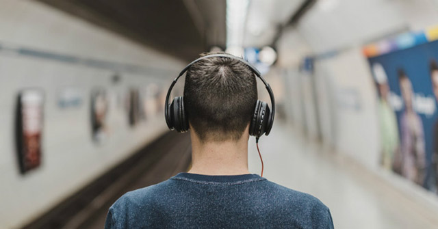 5 Best Free Podcast Apps for Android