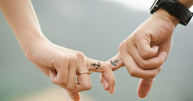 5 Differences Between True Love and Attachment