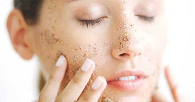 5 Mistakes When Exfoliating Facial Skin at Home