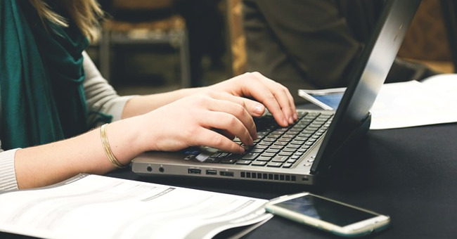 5 Reasons You Should Try to Work Freely After Graduation