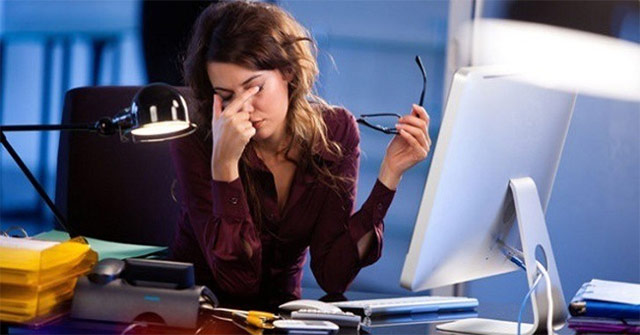 5 Signs That You Have Eyestrain Due to Using the Computer Too Long
