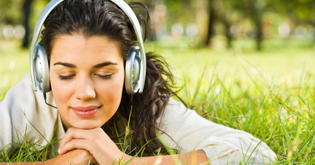 5 Types of Music Help Increase Productivity so Listen Every Day