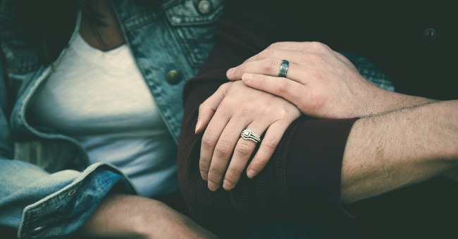 6 Ways to Have a Happy Love