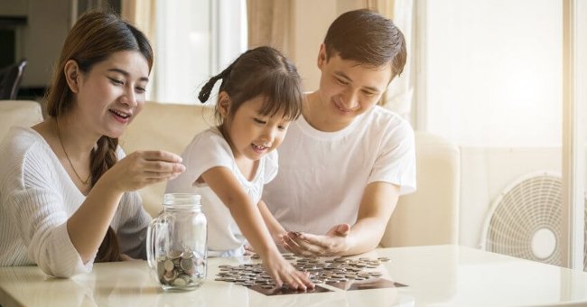 7 Important Lessons About Money That Every Child Needs to Be Taught