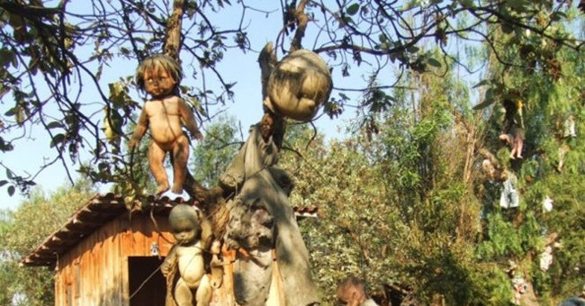 9 Most Scary Places in the World without a Shadow People Live