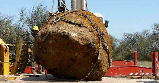 A 30-ton Meteorite Was Discovered Hitting Earth 4,000 Years Ago