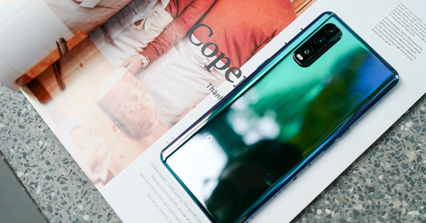 A Close-up of the Oppo Find X2 Series: Clinking About the Design