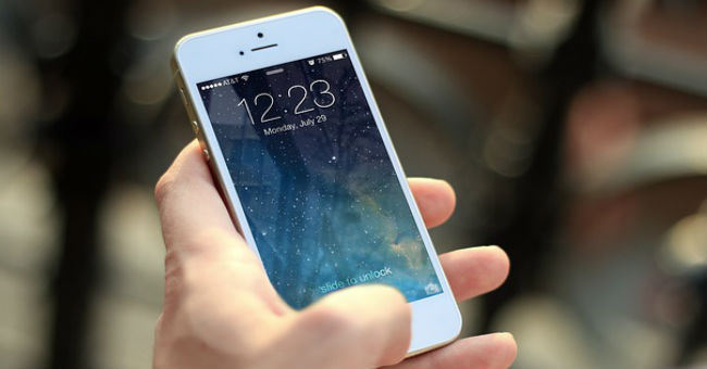 Access and Control Remote Computers with iPhone Phones
