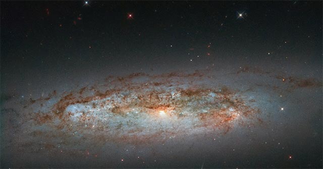 Admire the Special Image of Galaxy Ngc 3175 Taken with the Hubble