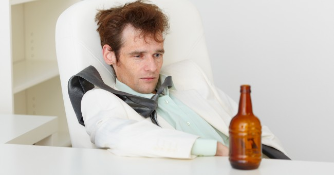 Alcohol on New Year and 9 Risks to Unpredictable Health