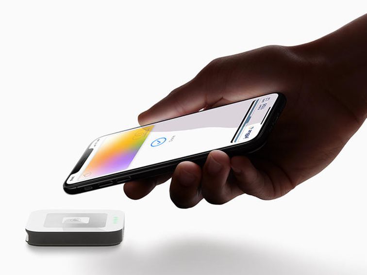 Apple Card Vs. Chase Sapphire: Choosing a Credit Card